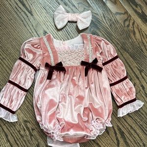 Petite Maison kids baby romper pink size 12months with matching bow